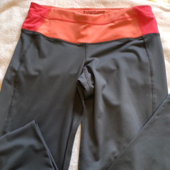 Champion Dri-fit workout pants - Picture 2 of 3